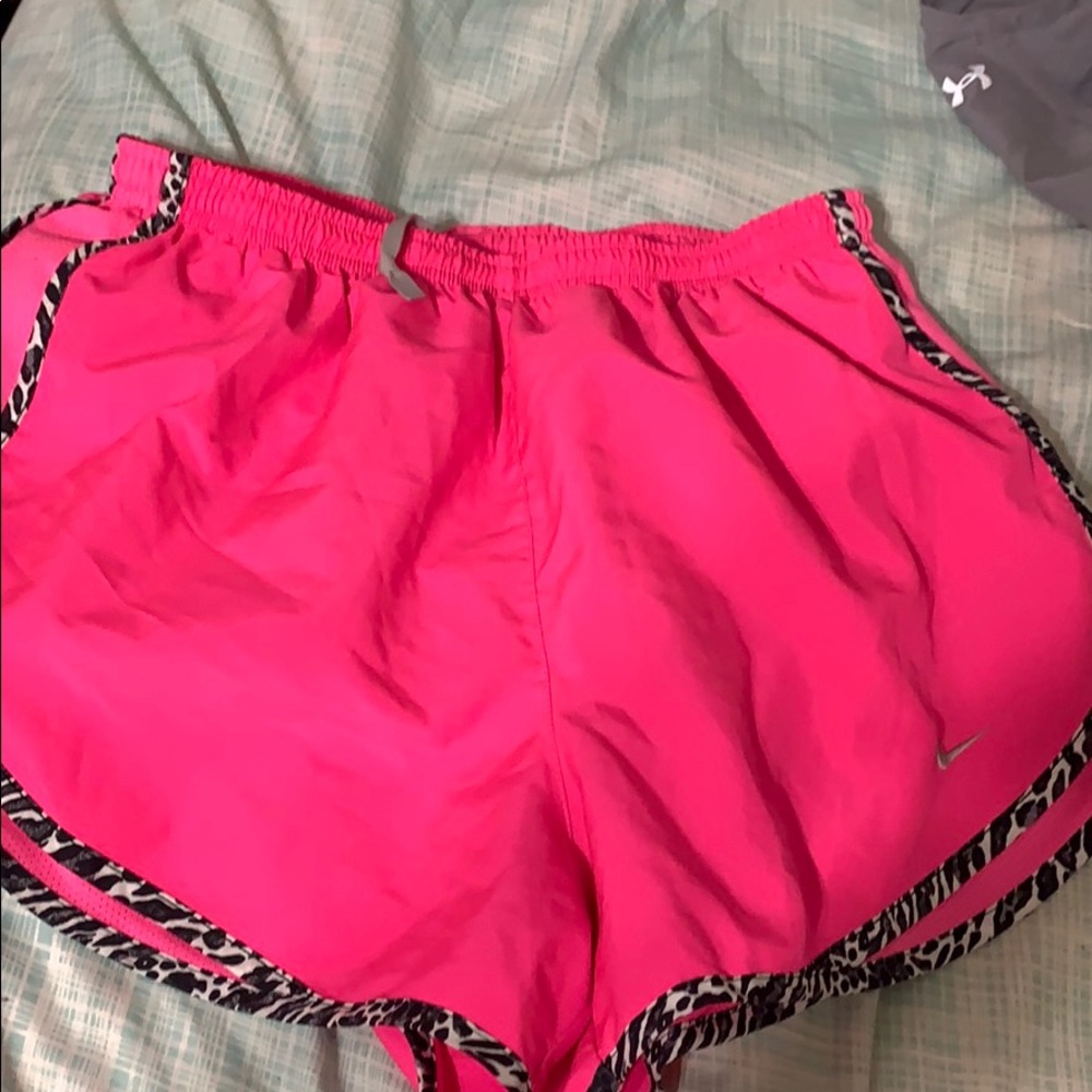 Size m Nike shorts